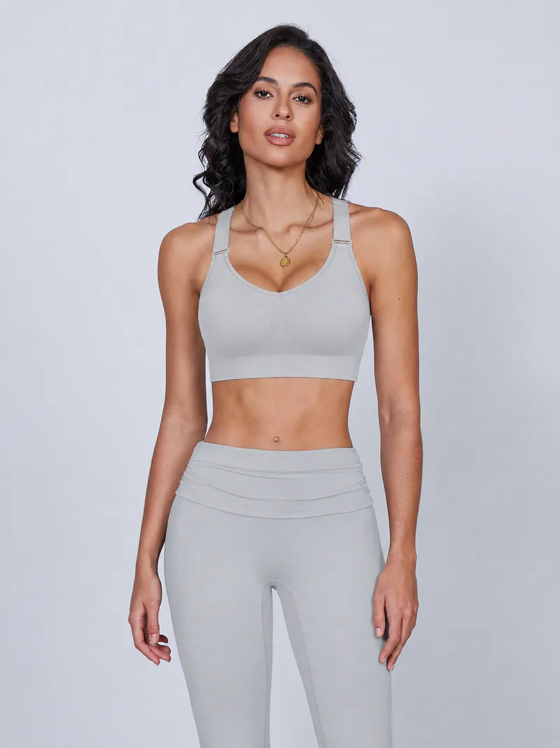 Seamless Cross-Back Sports Bra
