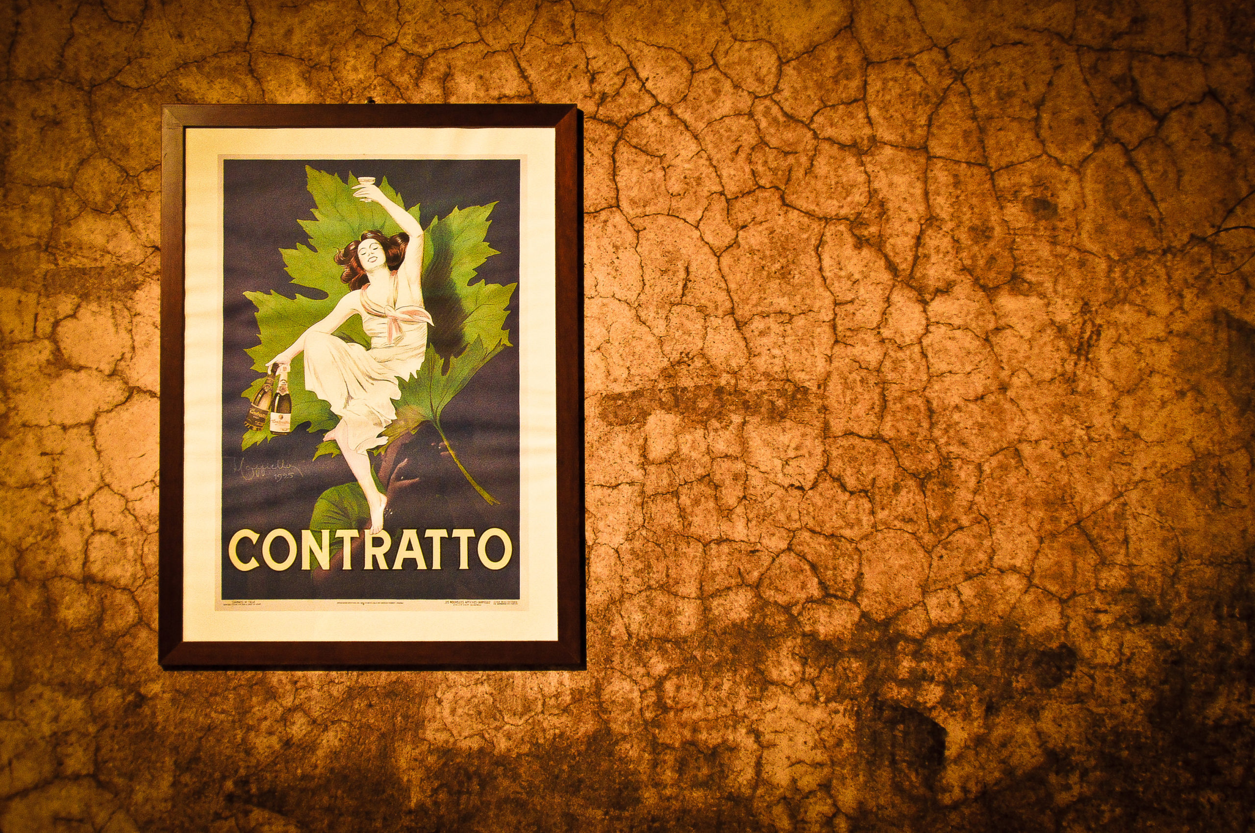 Gallery image 1 for Contratto