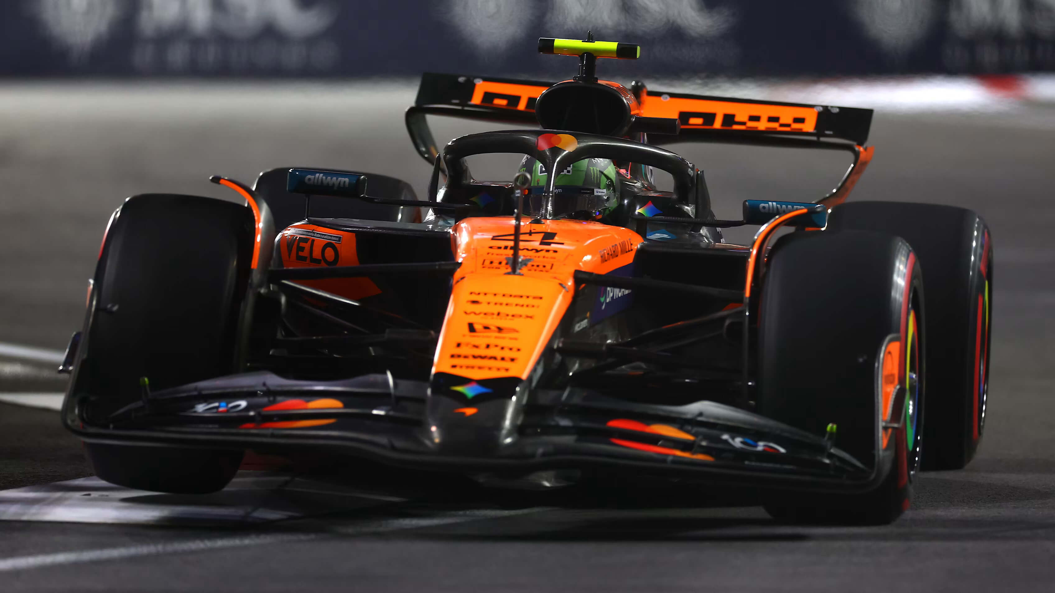 Lando Norris tops disrupted FP2 in Las Vegas ahead of Antonelli