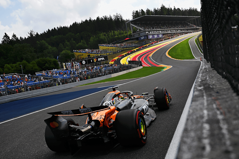 Piastri claims pole in a thrilling Sprint Qualifying at Spa