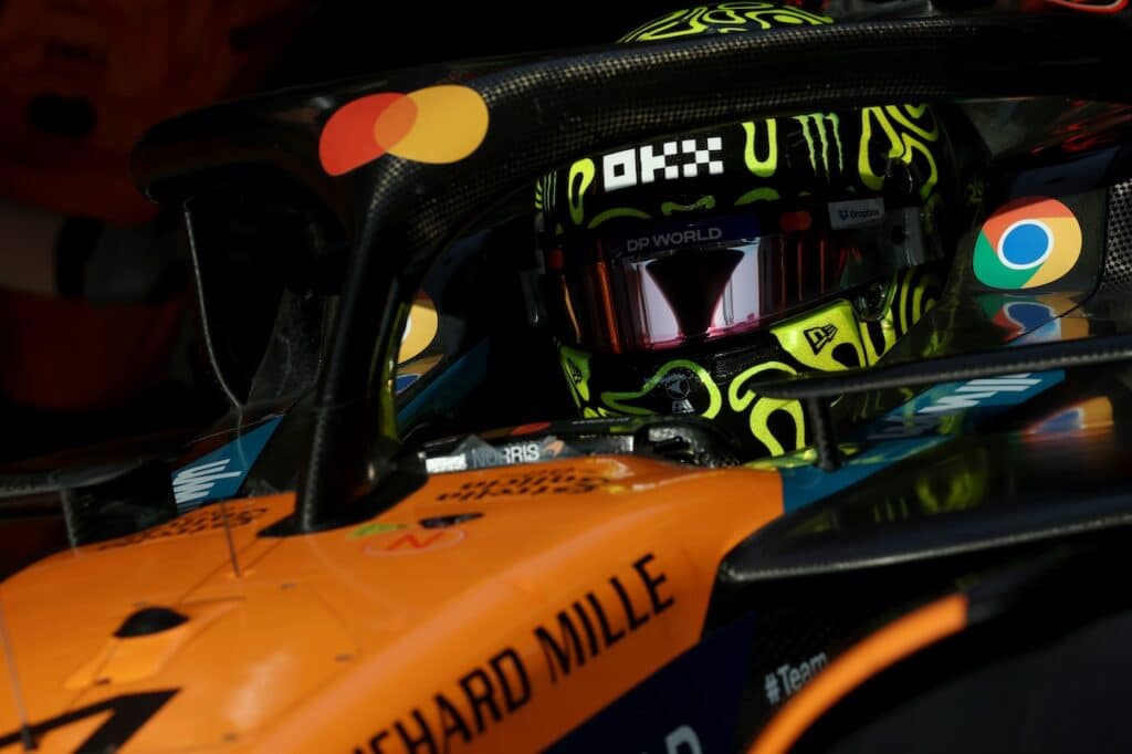 FP2 Jeddah: Norris vola, Sainz sorprende, Tsunoda a muro