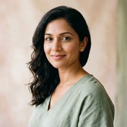 Neha, 35 portrait