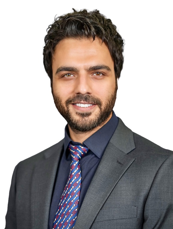 Shams Vahedi, photo 1 of 4