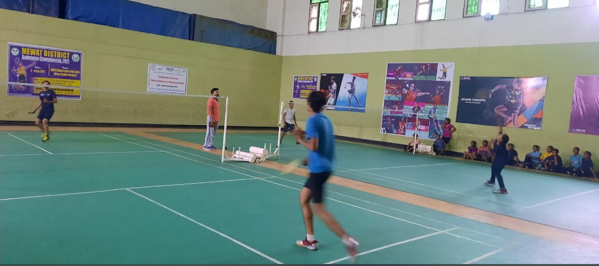 Badminton court at Gurgaon Badminton Club, Sector 52, Wazirabad in Wazirabad, Sector 52, Gurugram, Haryana 122003, India - Professional badminton courts for weekend games and tournaments