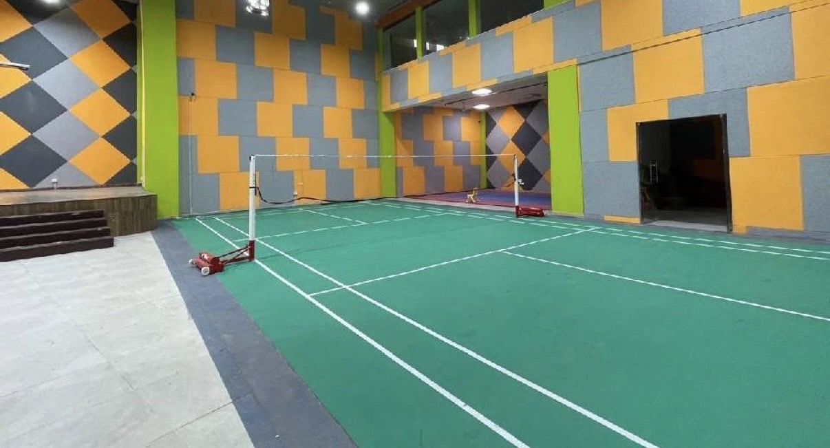 Badminton court at Gurukulam School badminton academy in Block A, Sushant Lok III, Sector 57, Gurugram, Haryana 122413, India - Professional badminton courts for weekend games and tournaments