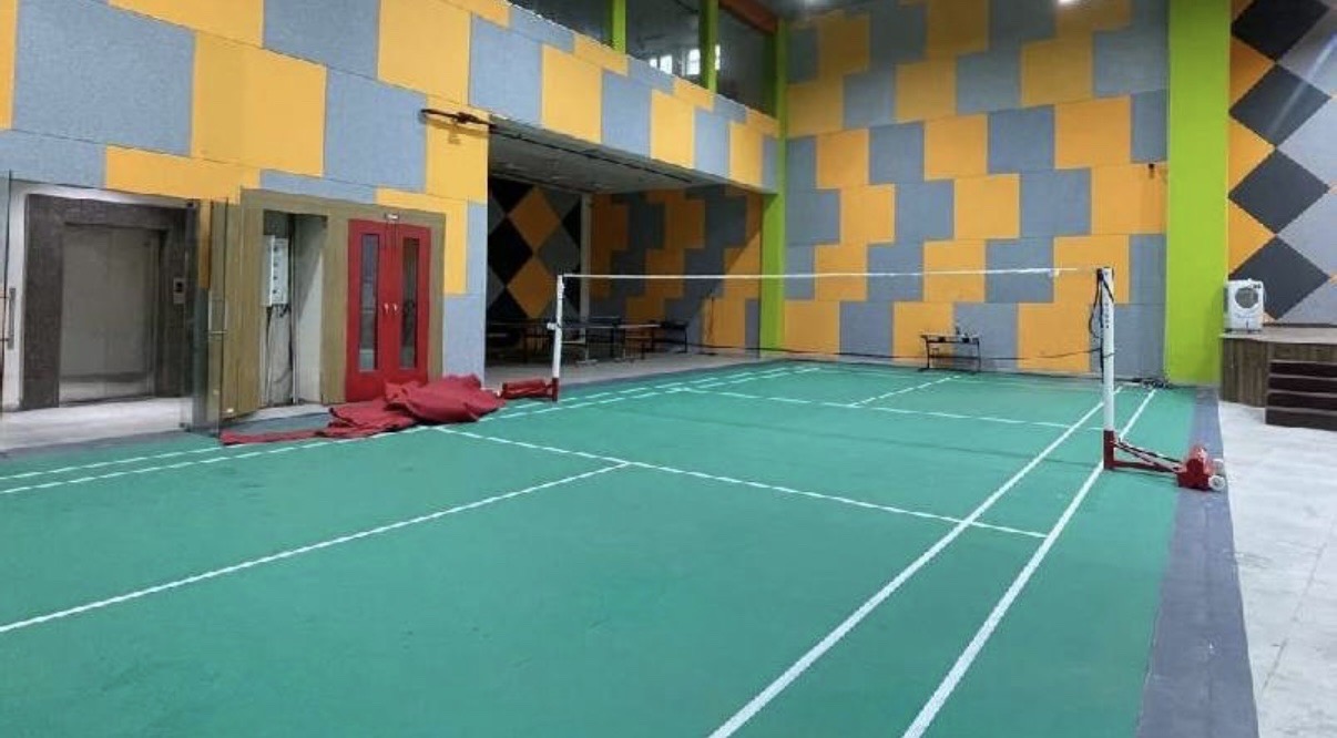 Badminton court at Gurukulam School badminton academy in Block A, Sushant Lok III, Sector 57, Gurugram, Haryana 122413, India - Professional badminton courts for weekend games and tournaments