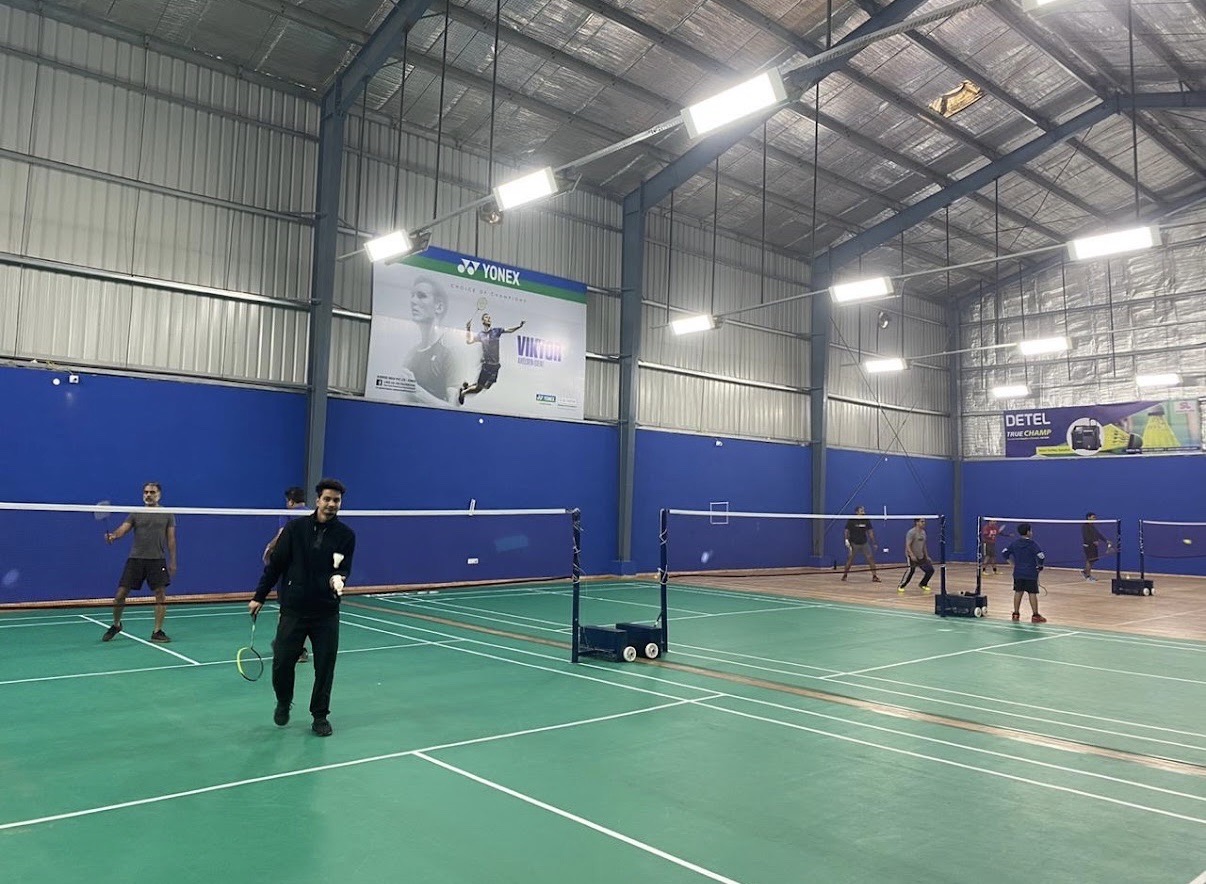 Badminton court at SportsLane Badminton Arena, Sec 58, Ghata in Grand Arch, behind ireo Campus, Ghatta Kanarpur, Sector 58, Gurugram, Haryana 122018, India - Professional badminton courts for weekend games and tournaments