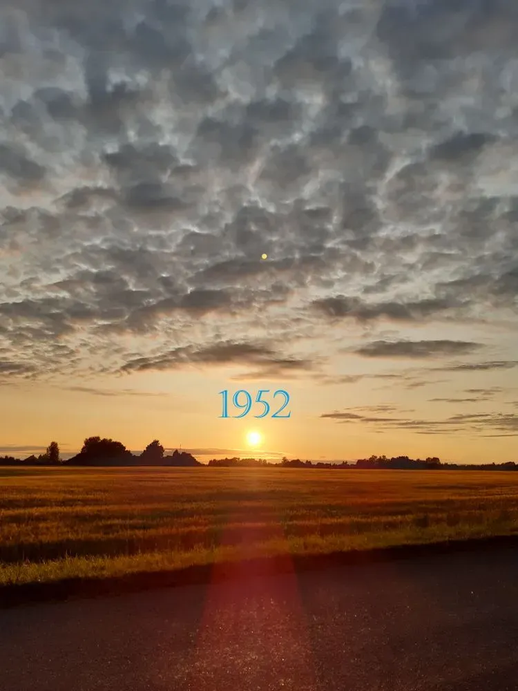 Album "1952" artwork
