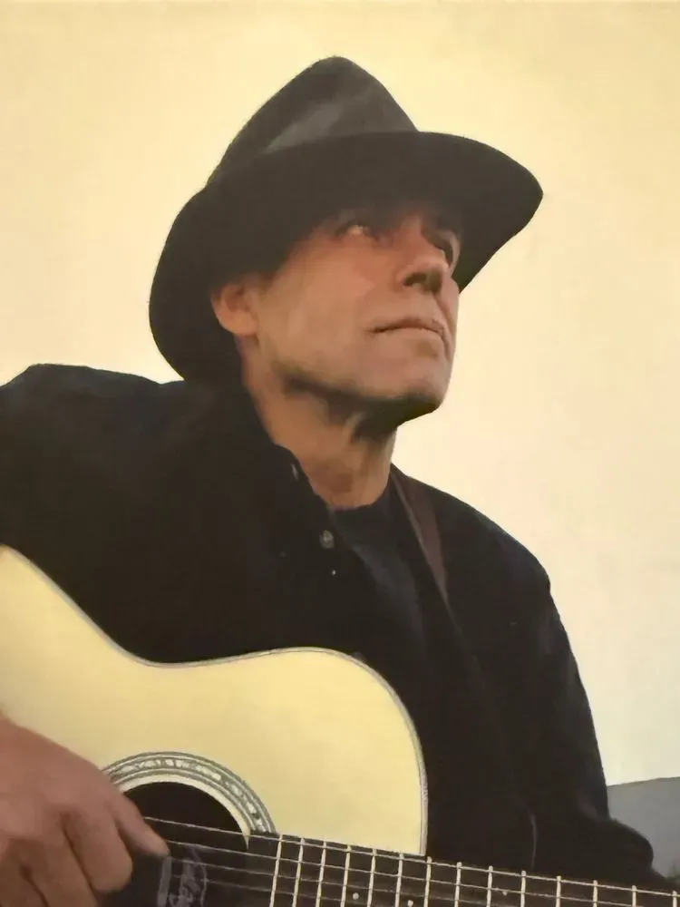 Artist "Laur Teär" artwork