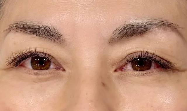 LEDフラットラッシュ80本