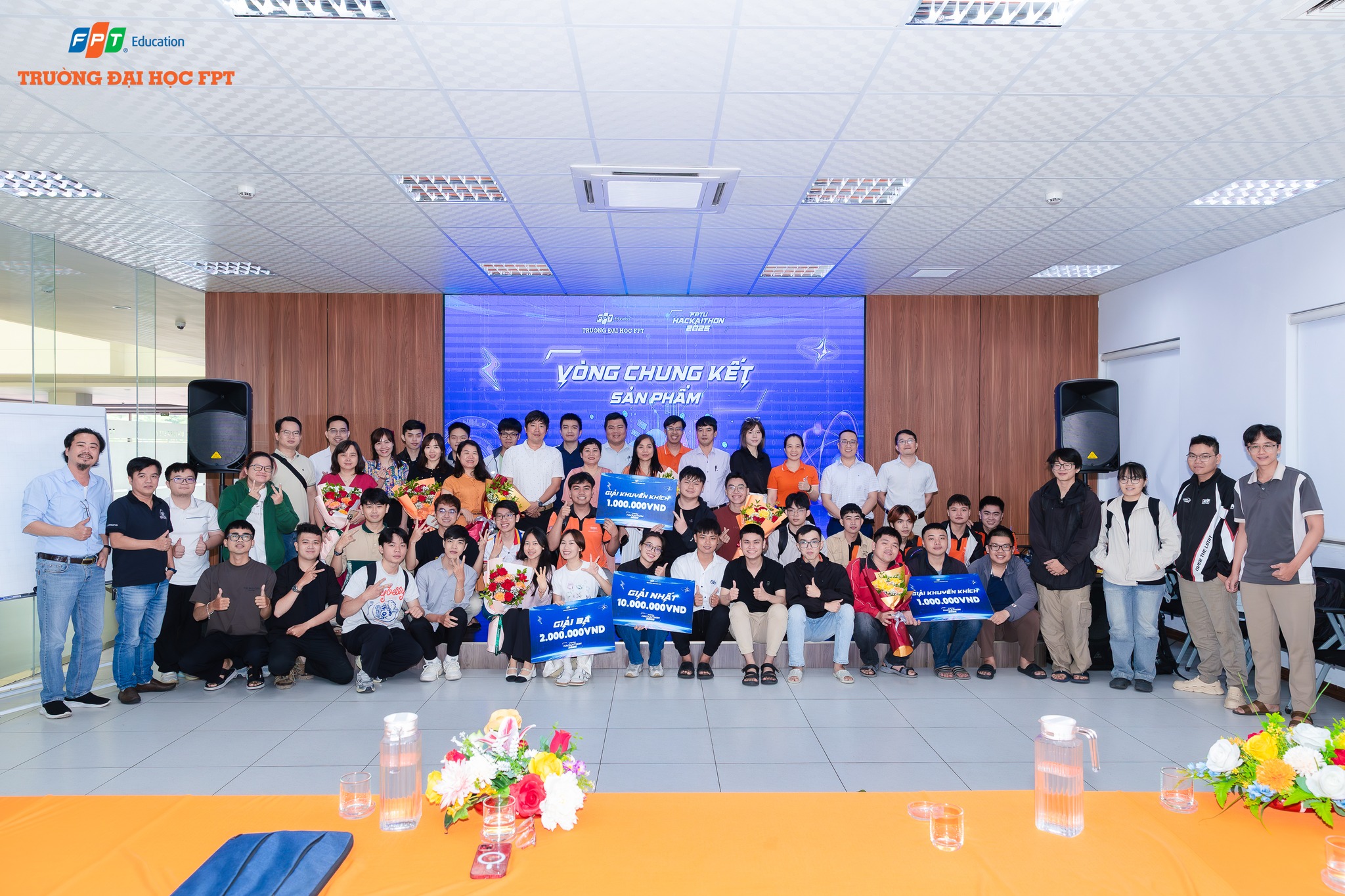 Chính thức khép lại Vòng Chung kết Sản phẩm HackAiThon năm 2025