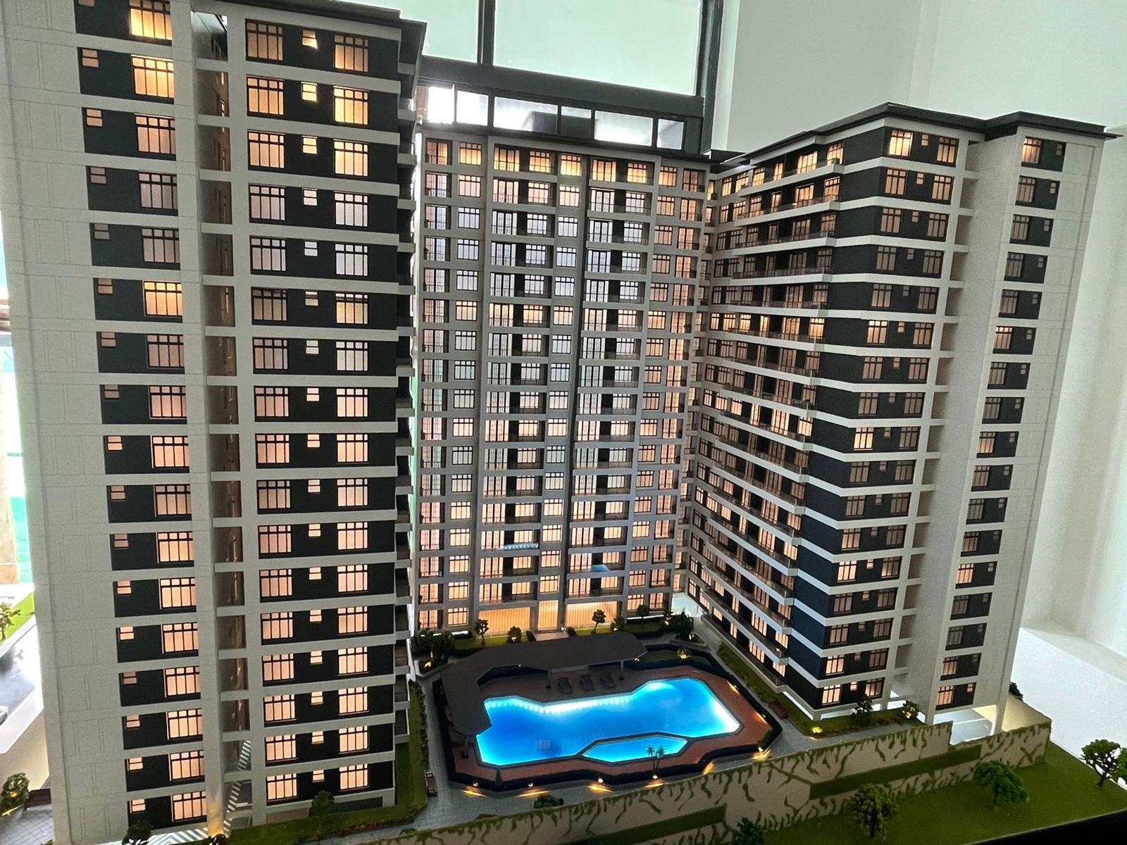 Lavington - Image 9