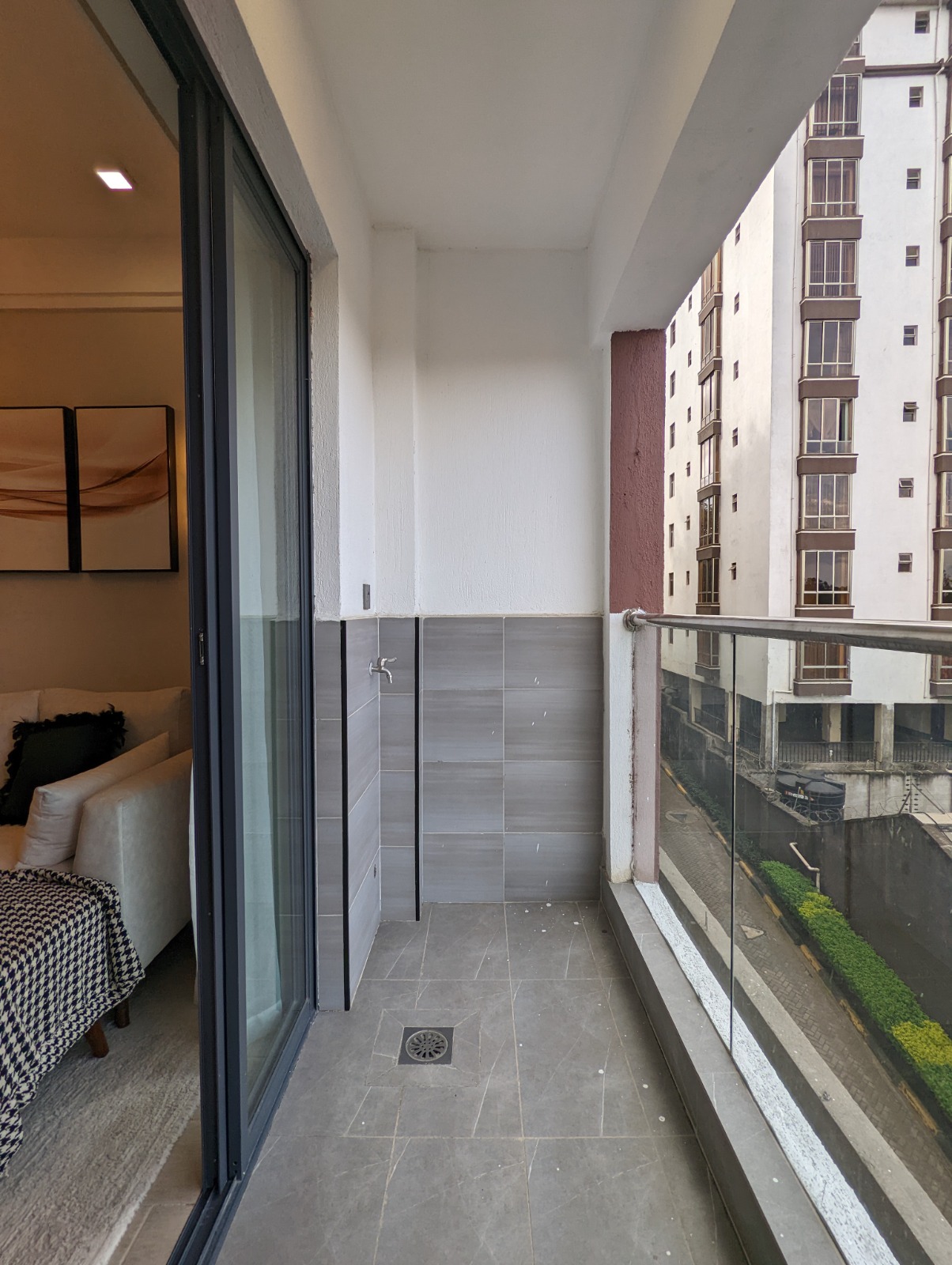 Lavington - Image 6