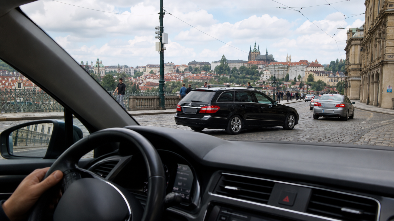 Praktický detail výběru taxi vozu pro městský provoz v Praze