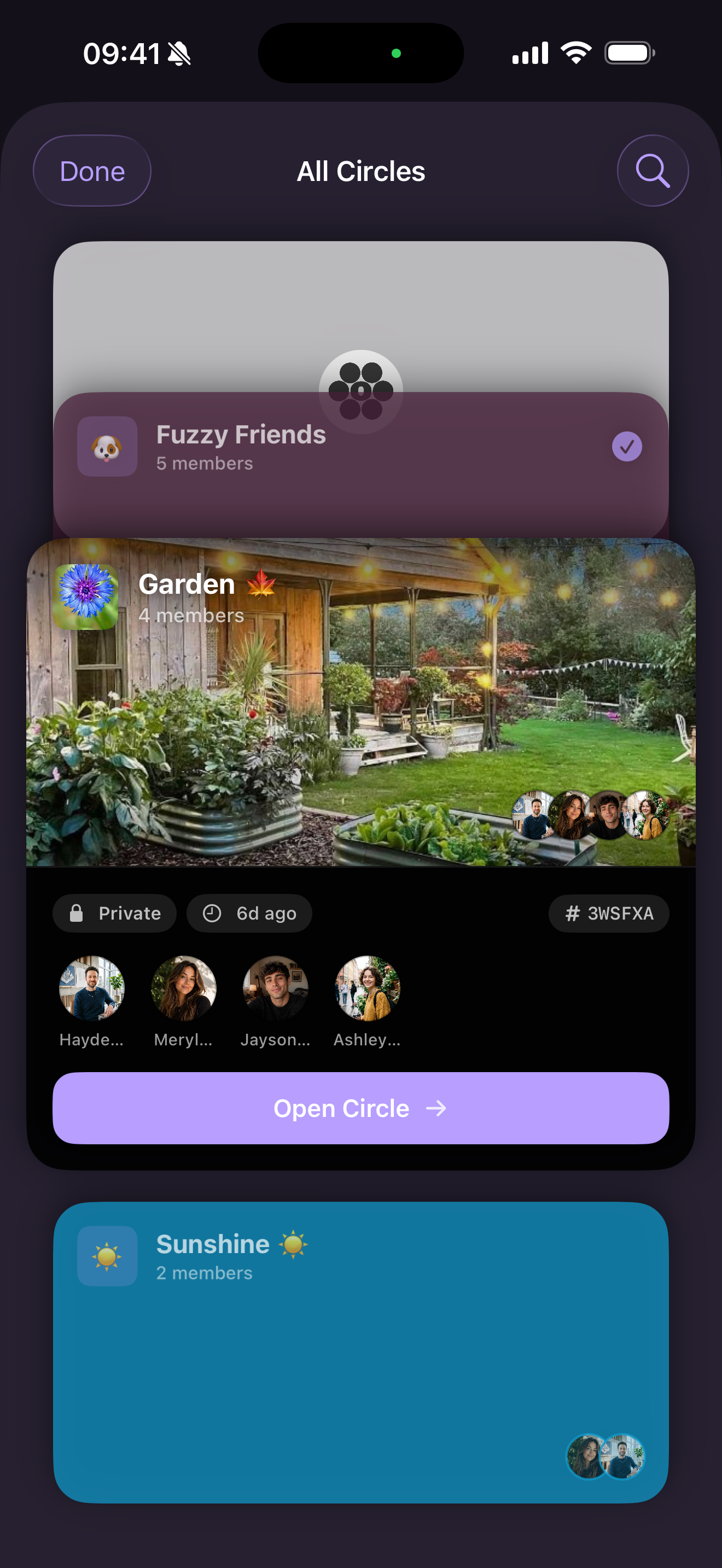 Circles tab home — pinned circle tiles with avatars