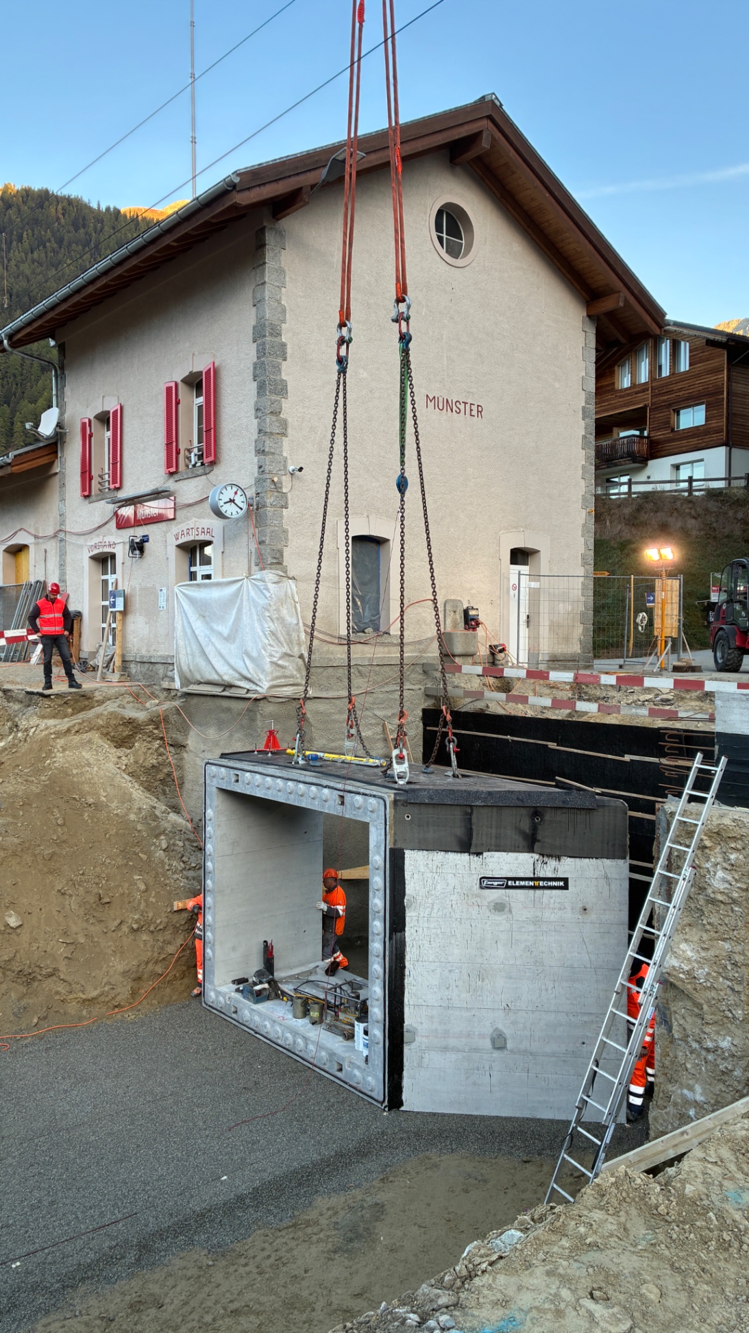 Personenunterführung Münster: fünf Elemente in vier Stunden eingebaut — Bild 5