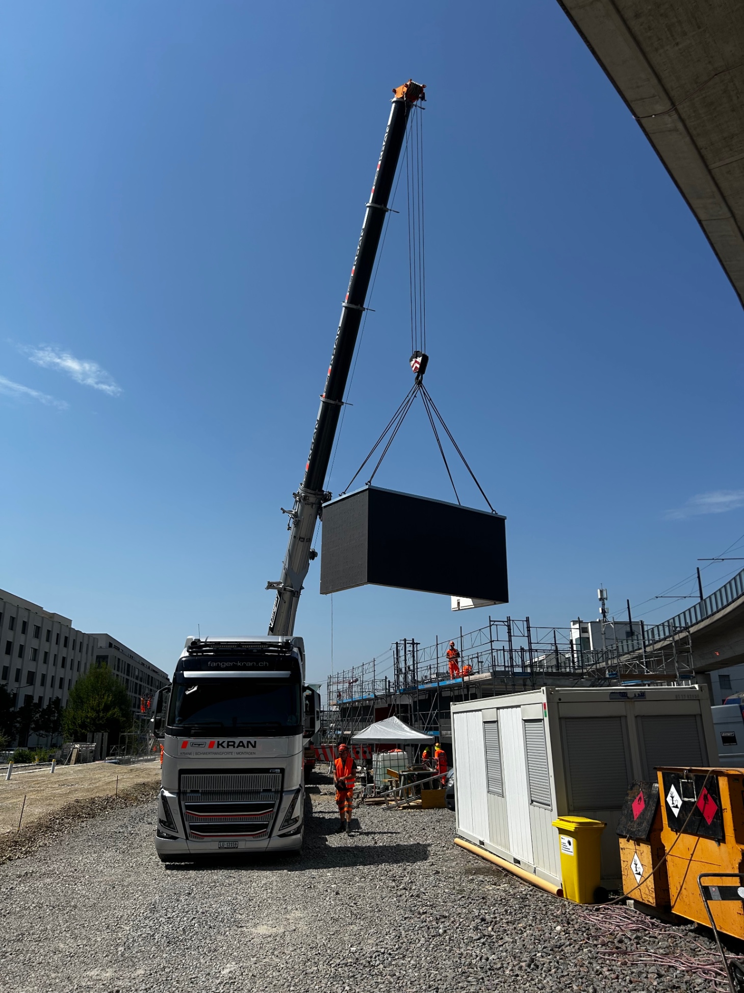 Bahntechnikgebäude Wallisellen — 23 Elemente an einem Tag — Bild 3