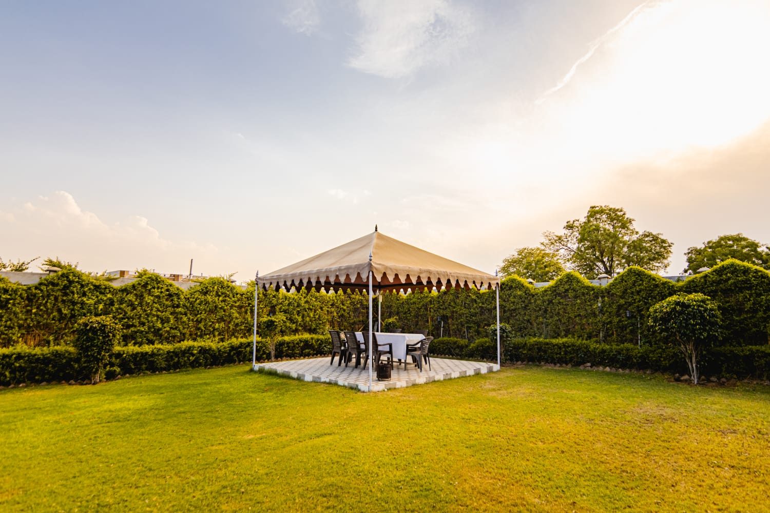 Outdoor dining and celebration lawn at Suryansh Outhouse, Vaishali Estate, Vaishali Nagar, Jaipur (Photo 5)