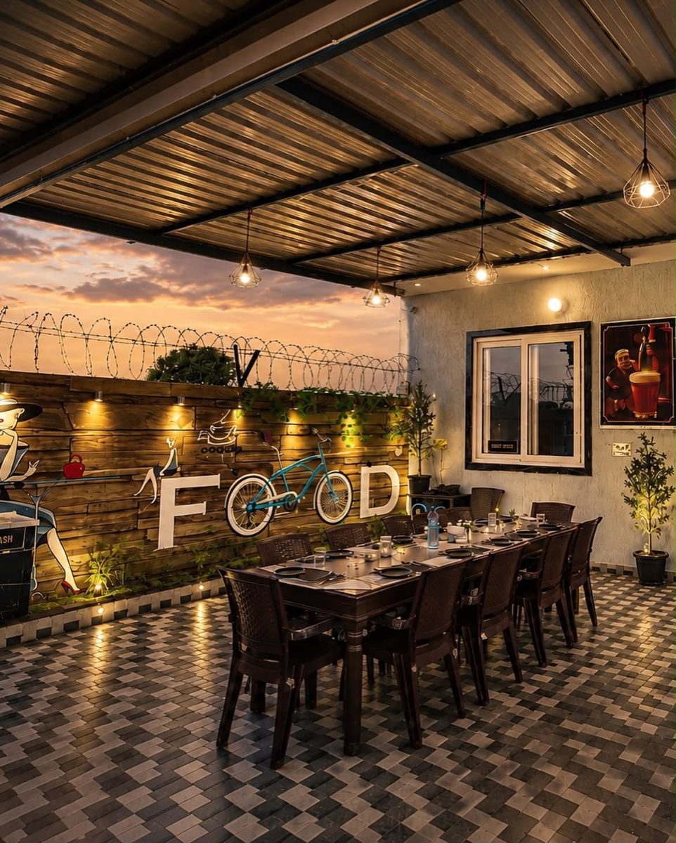 Garden lawn and exterior facade at The Old Monk Resort, Kalwar Road, Jaipur (Photo 7)