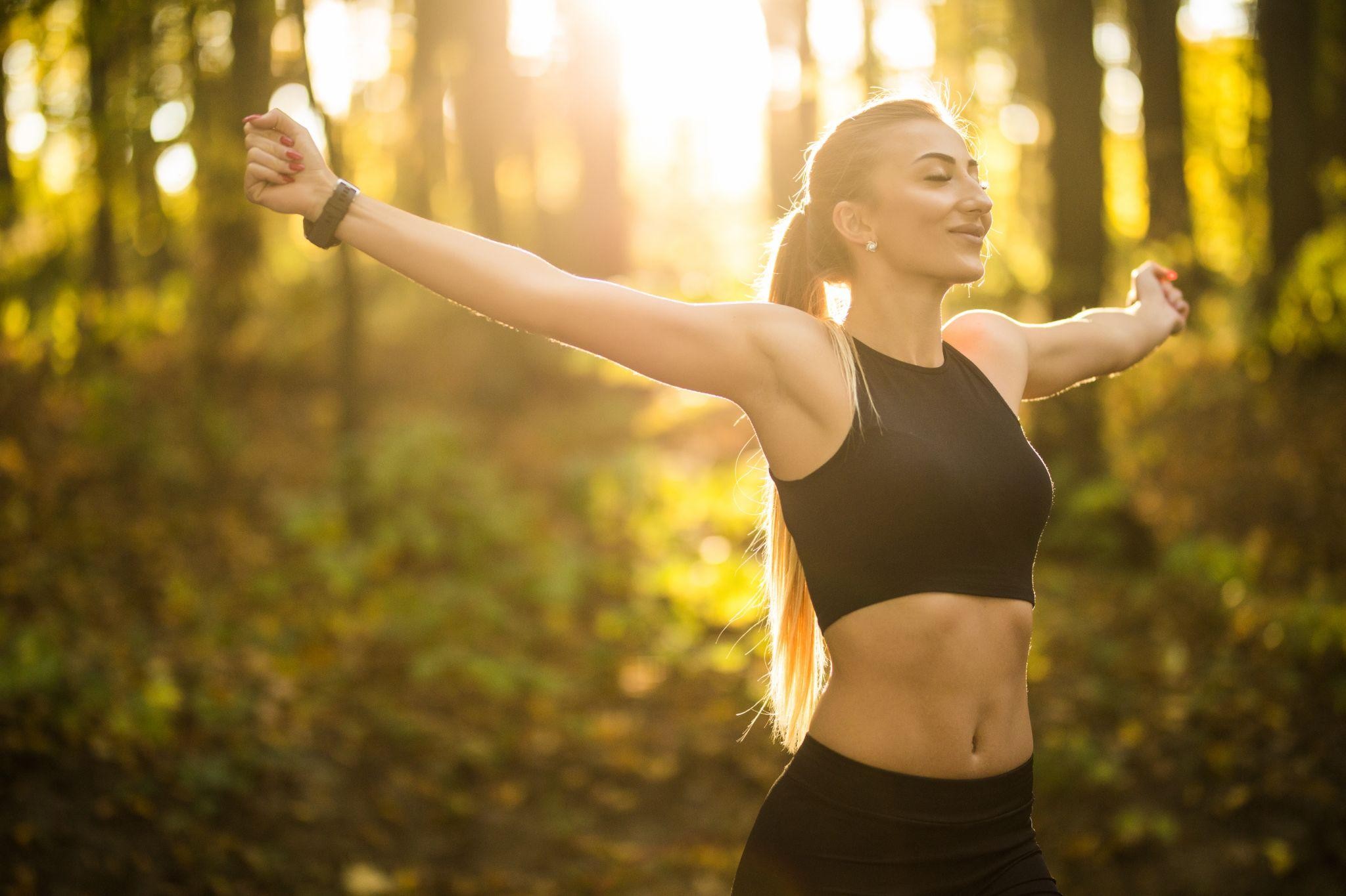 mujer expuesta al sol