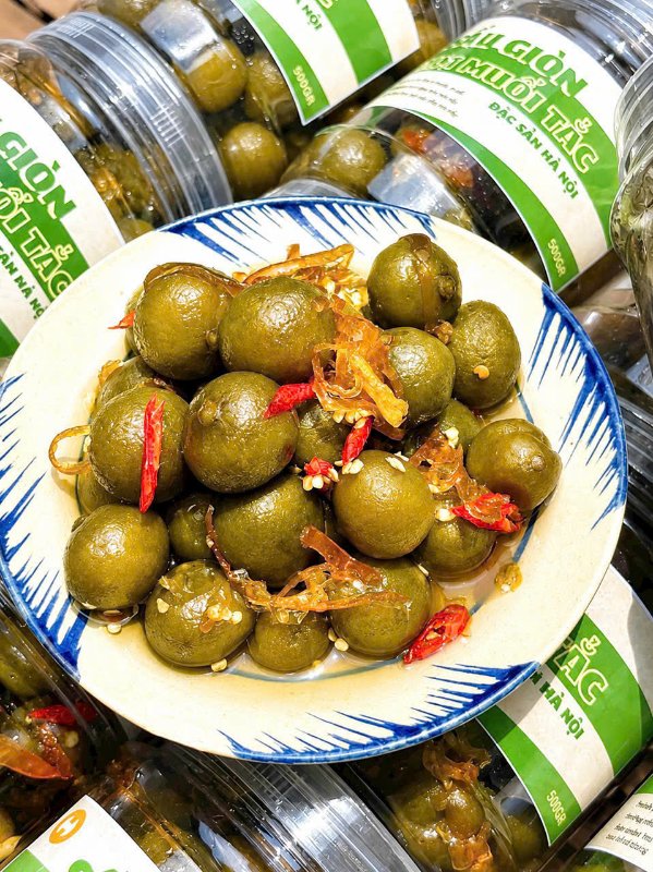 Sấu giòn rim muối tắc