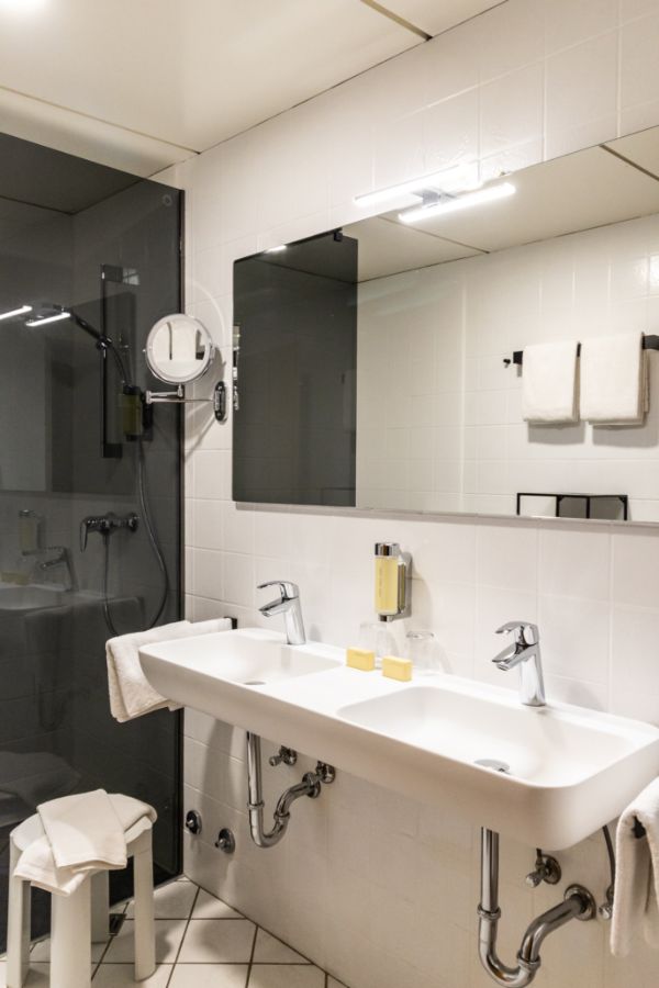 https://firebasestorage.googleapis.com/v0/b/fastenhotel.firebasestorage.app/o/I1ABJaaHPlGqk8v8Eeju%2Fimages%2F2025-05-20T19%3A25%3A56.753Z?alt=media&token=361f6d21-79bb-43df-8e8b-2eee61c5442f