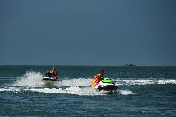 Jet Skiing in Trincomalee