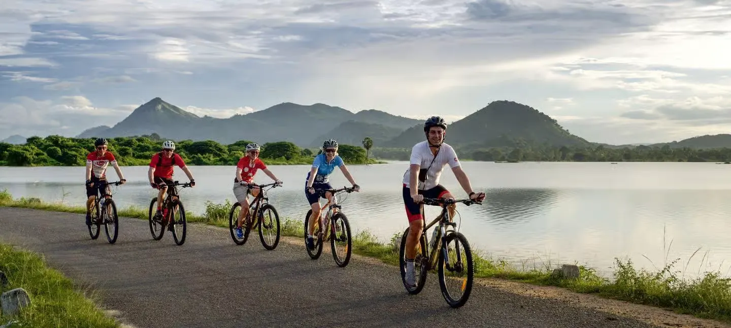 Mountain Bike Ride around Sigiriya and Dambulla