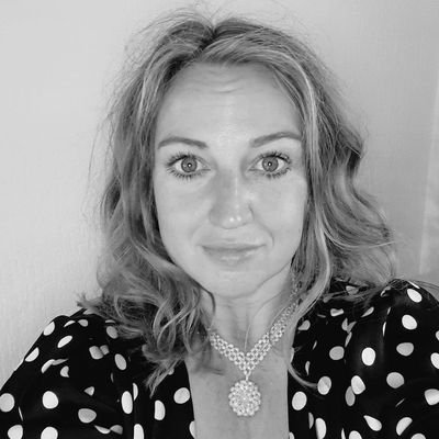 Carmen Bosscher houdt toespraak parkeerbeleid