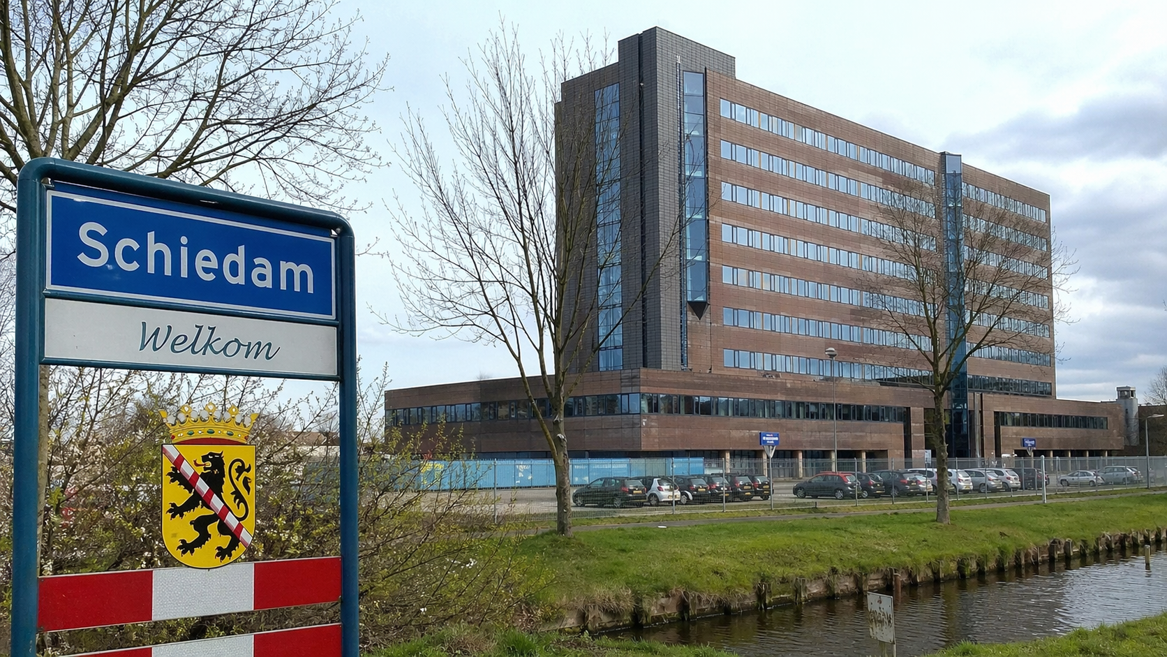 Afgewezen azc-locatie zet Schiedam terug naar af en leidt tot felle kritiek