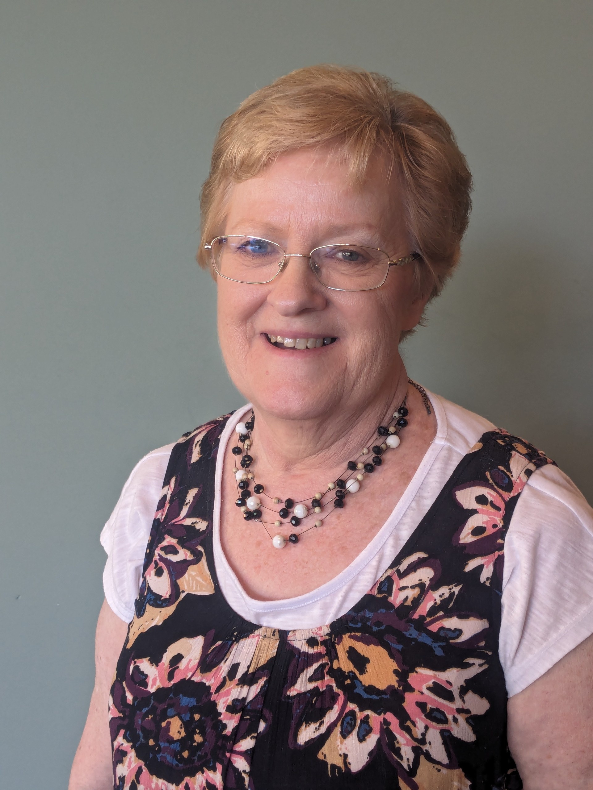Julie Barnett "Pattie" Patricia