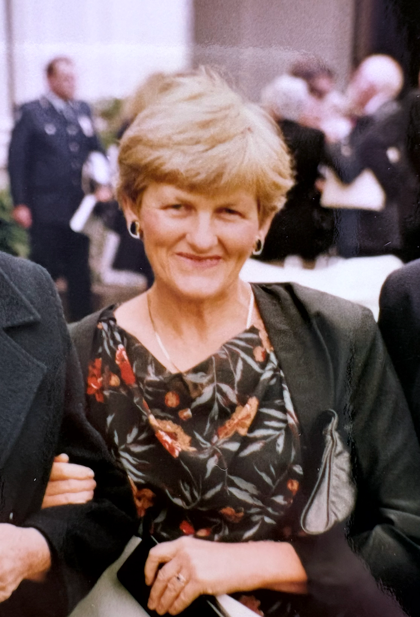 Johnston Eileen