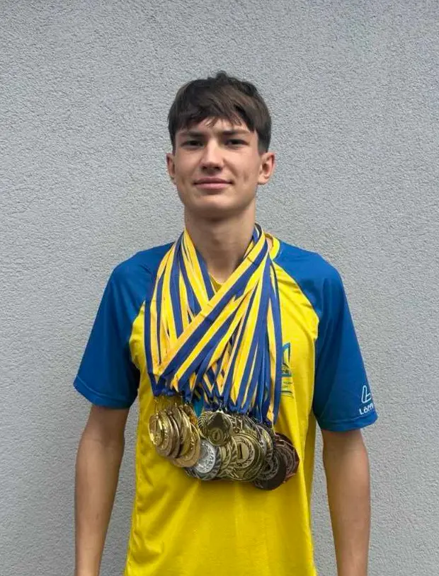 Мороз Андрій