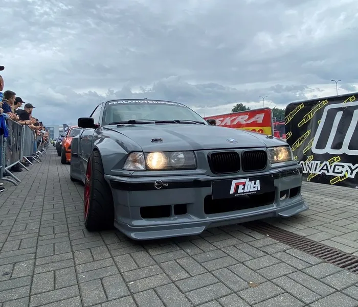 PANDEM PANELOWY BMW E36 COUPE