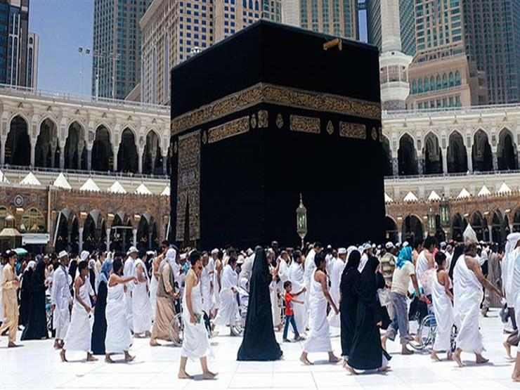بالنسبة للصلاة: فالحرم يتم تقسيمه بالفعل بين الرجال والنساء أثناء الصلاة ولا يحدث اختلاط في الغالب بالنسبة للطواف لا أعتقد أنه يمكن عمليا تنفيذ هذا التقسيم الزمني لأنه سيشق على الكثيرين .. تخيل مثلا ر...