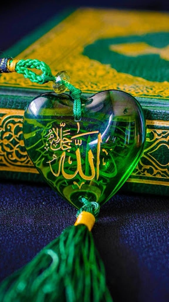 هل واجب علينا المضمضة بعد الأكل عندما يأتي علينا الصلاة؟