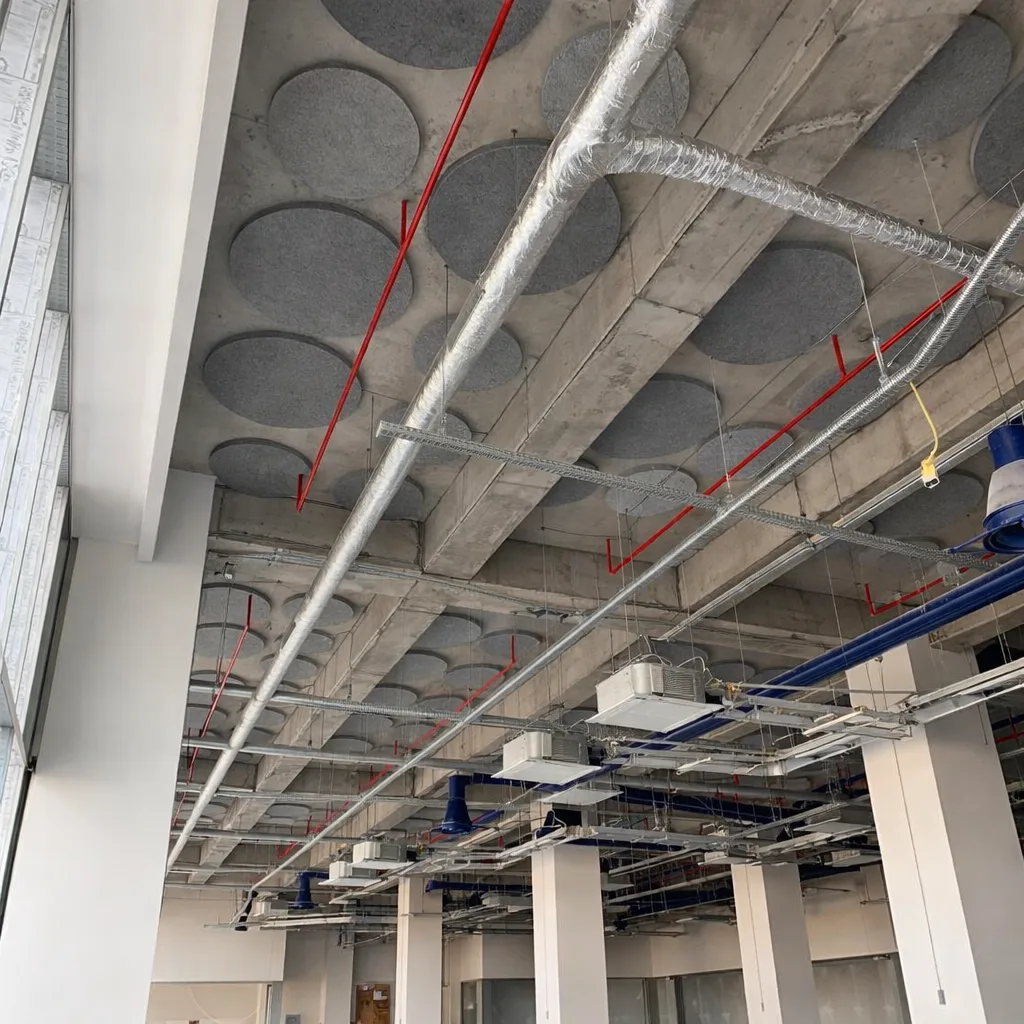 Endüstriyel akustik paneller — uygulama görseli