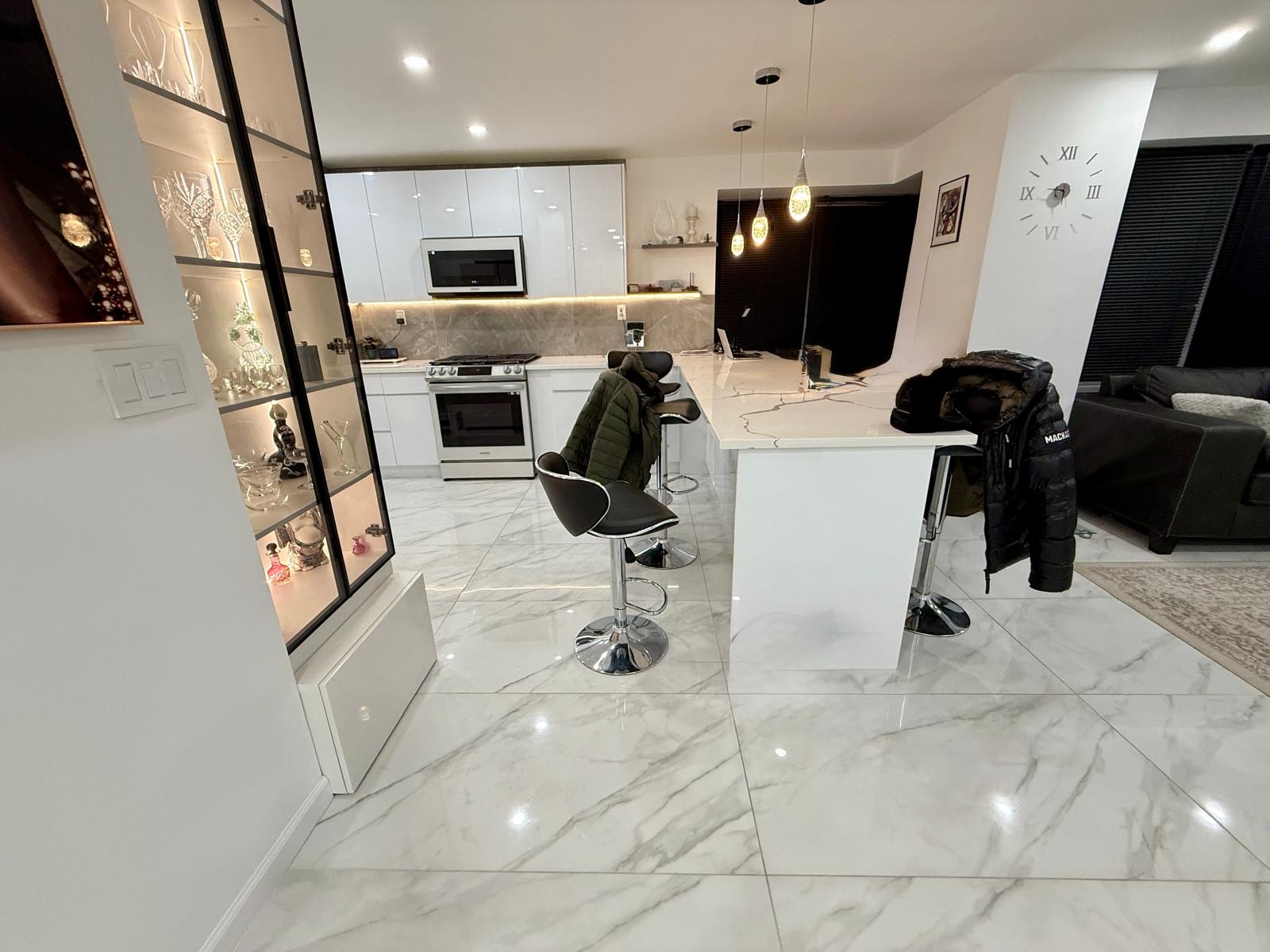  Modern Kitchen — Kitchen renovation project by Fenix Construction