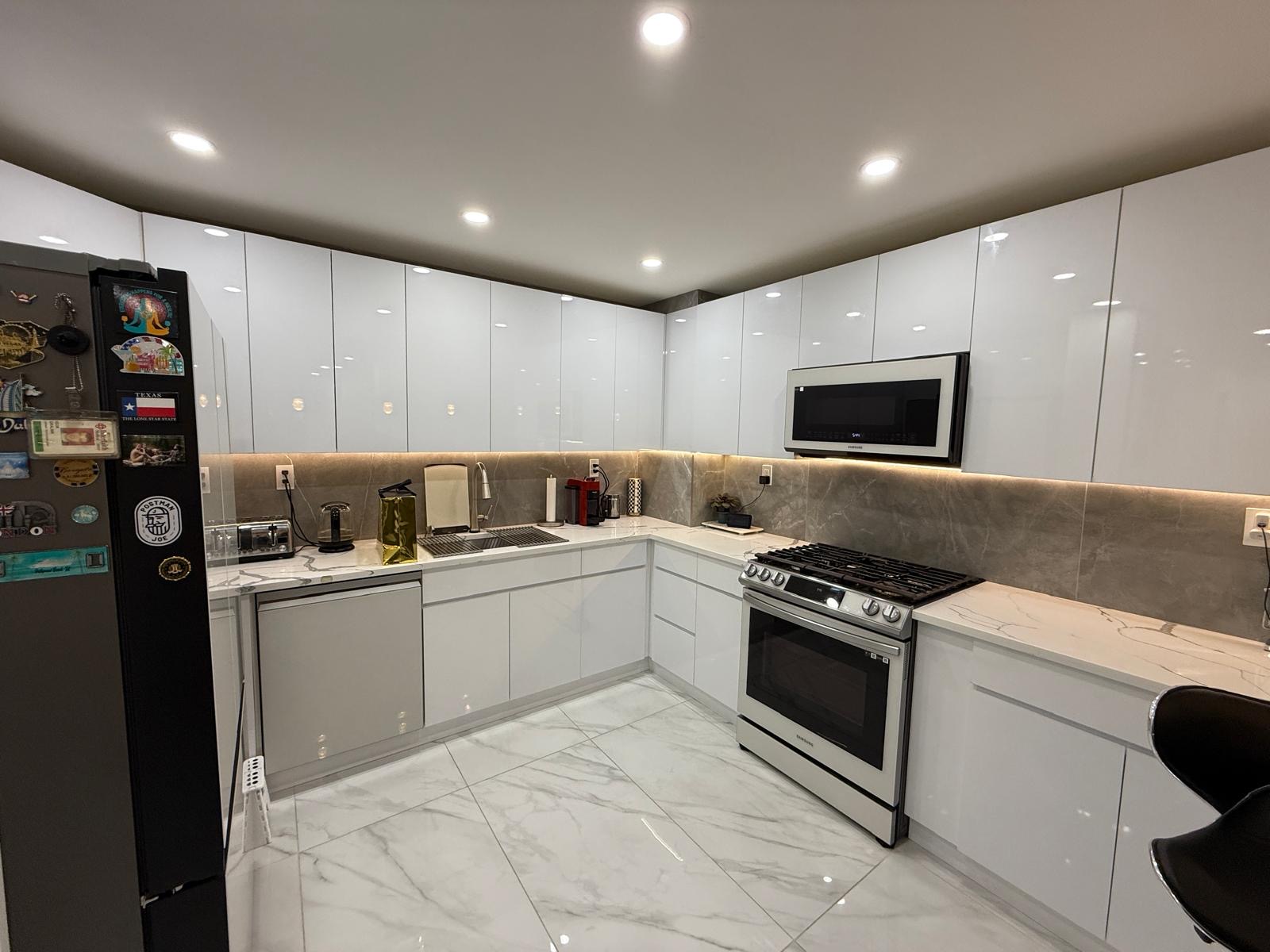 Contemporary Kitchen — Kitchen renovation project by Fenix Construction