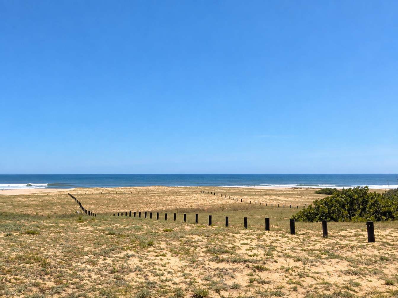 Venta terreno 2.600 m2 sobre playa océanica, primera línea