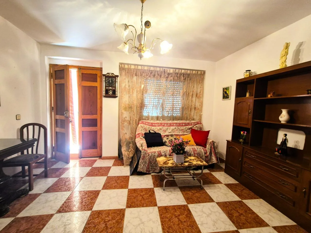 Stilvolles andalusisches Dorfhaus mit Sonnenterrasse in Algarinejo