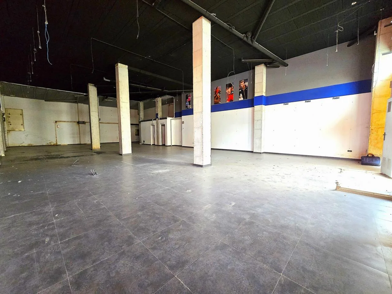 Premium-Gewerbefläche in Bestlage von Loja – 296 m² Potenzial