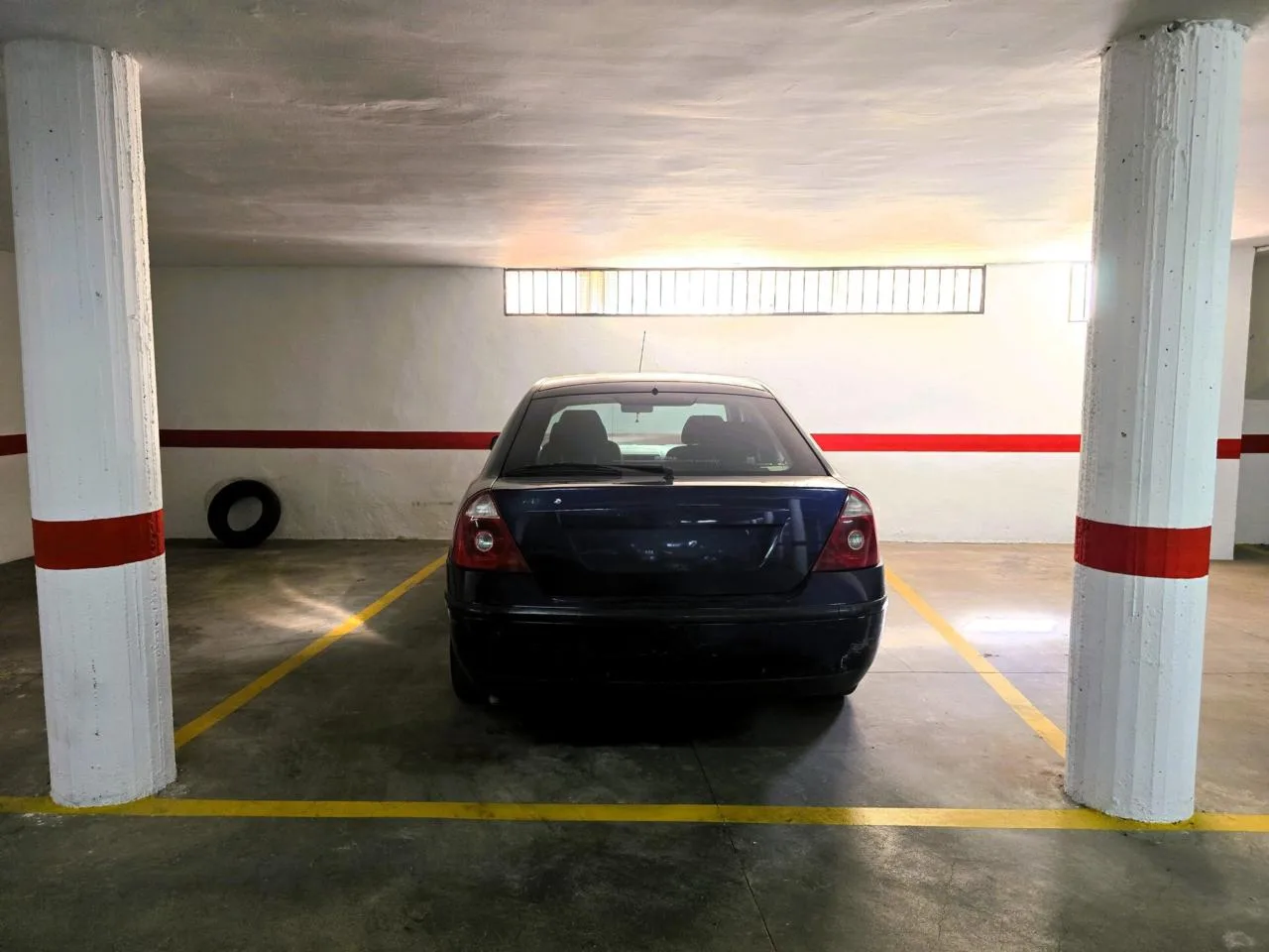 Sicherer Garagenstellplatz in Loja – Komfort und Werterhalt