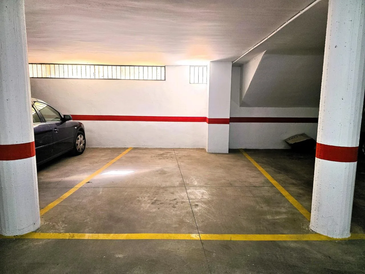 Sicherer Tiefgaragenstellplatz in Loja – Komfort & Wertstabilität