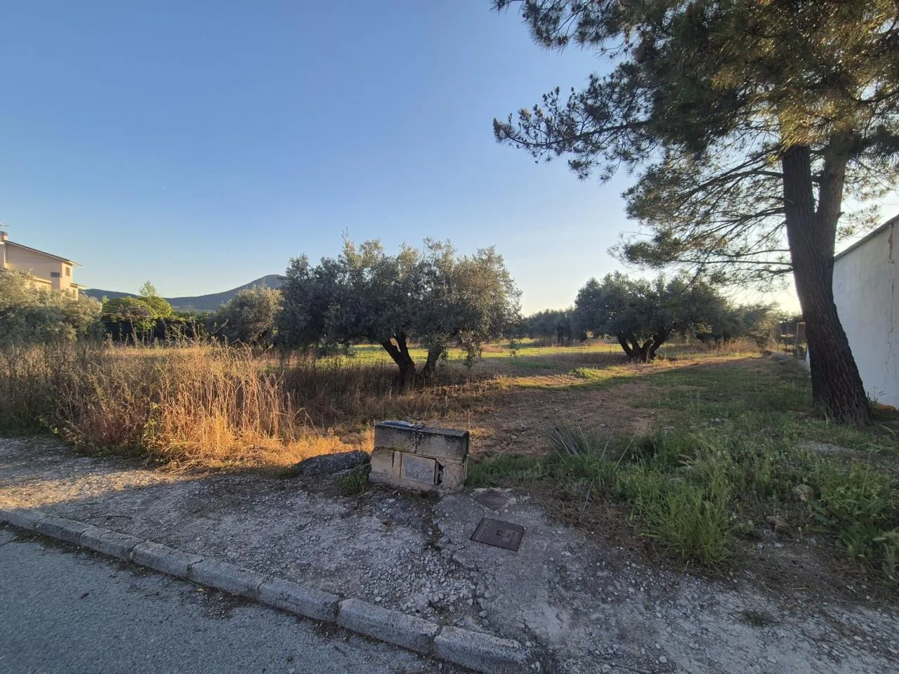 Großzügiges urbanes Baugrundstück nahe Granada – Top-Investition in Atarfe