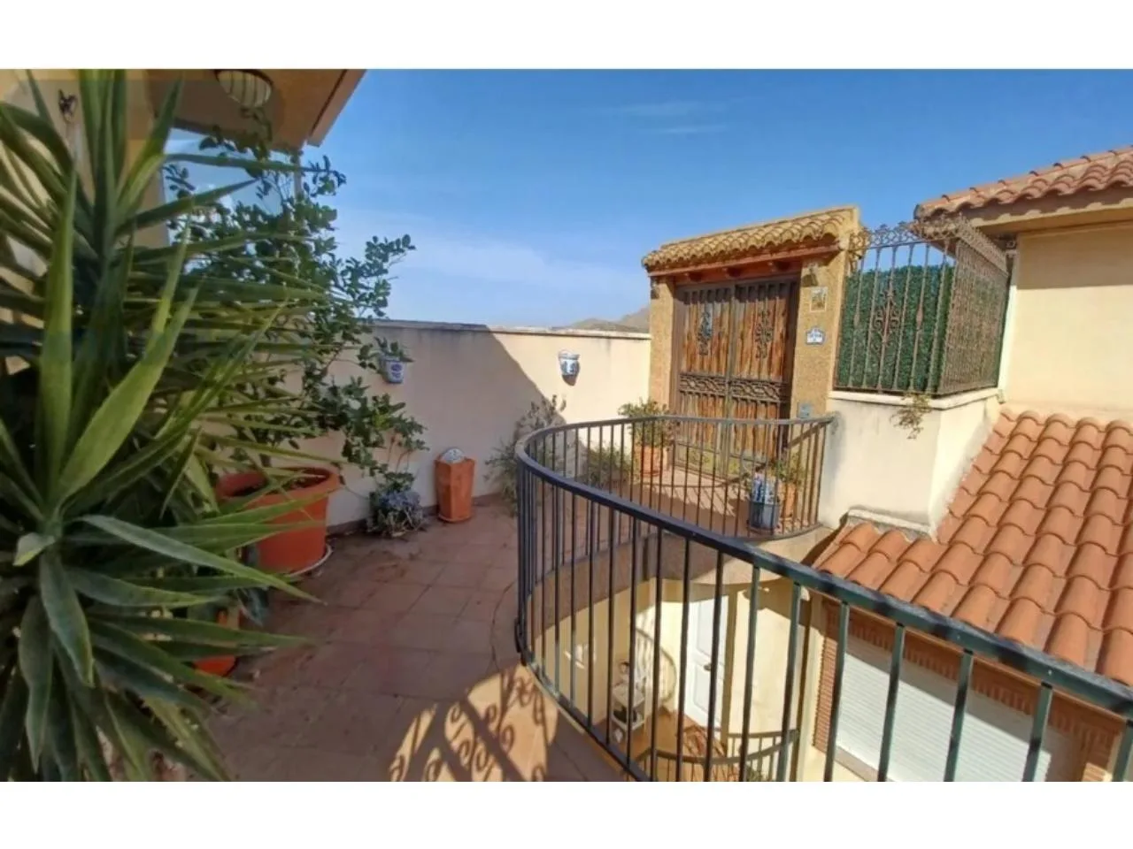 Exklusives Penthouse mit 200 m² Dachterrasse in Atarfe