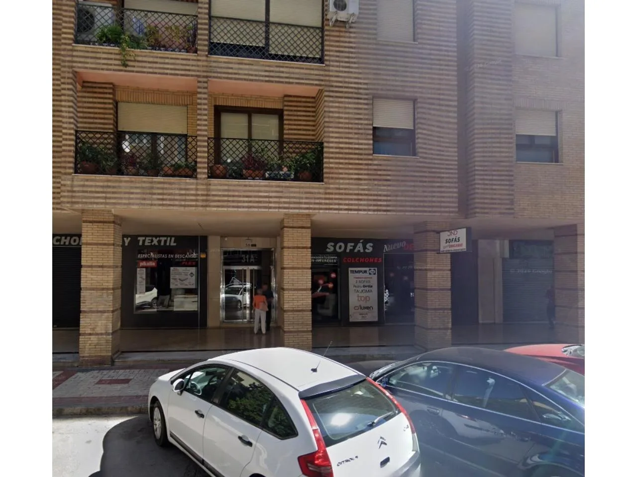 Sicherer, geschlossener Tiefgaragenstellplatz in Granada-Zentrum