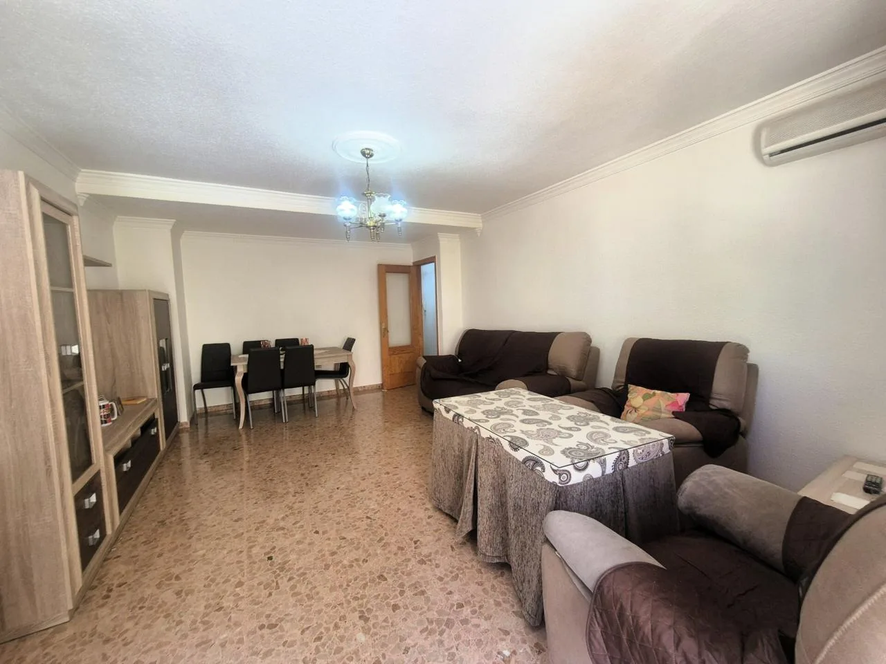 Stilvolles Apartment mit Aufzug und Top-Anbindung in Loja, Granada