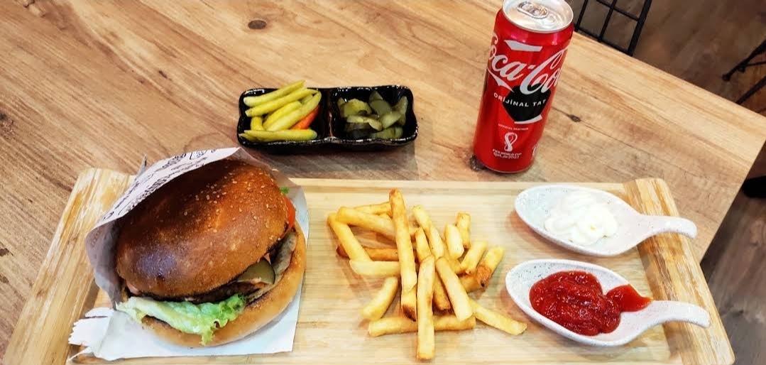 Feyzan Burger (Klasik) 120gr