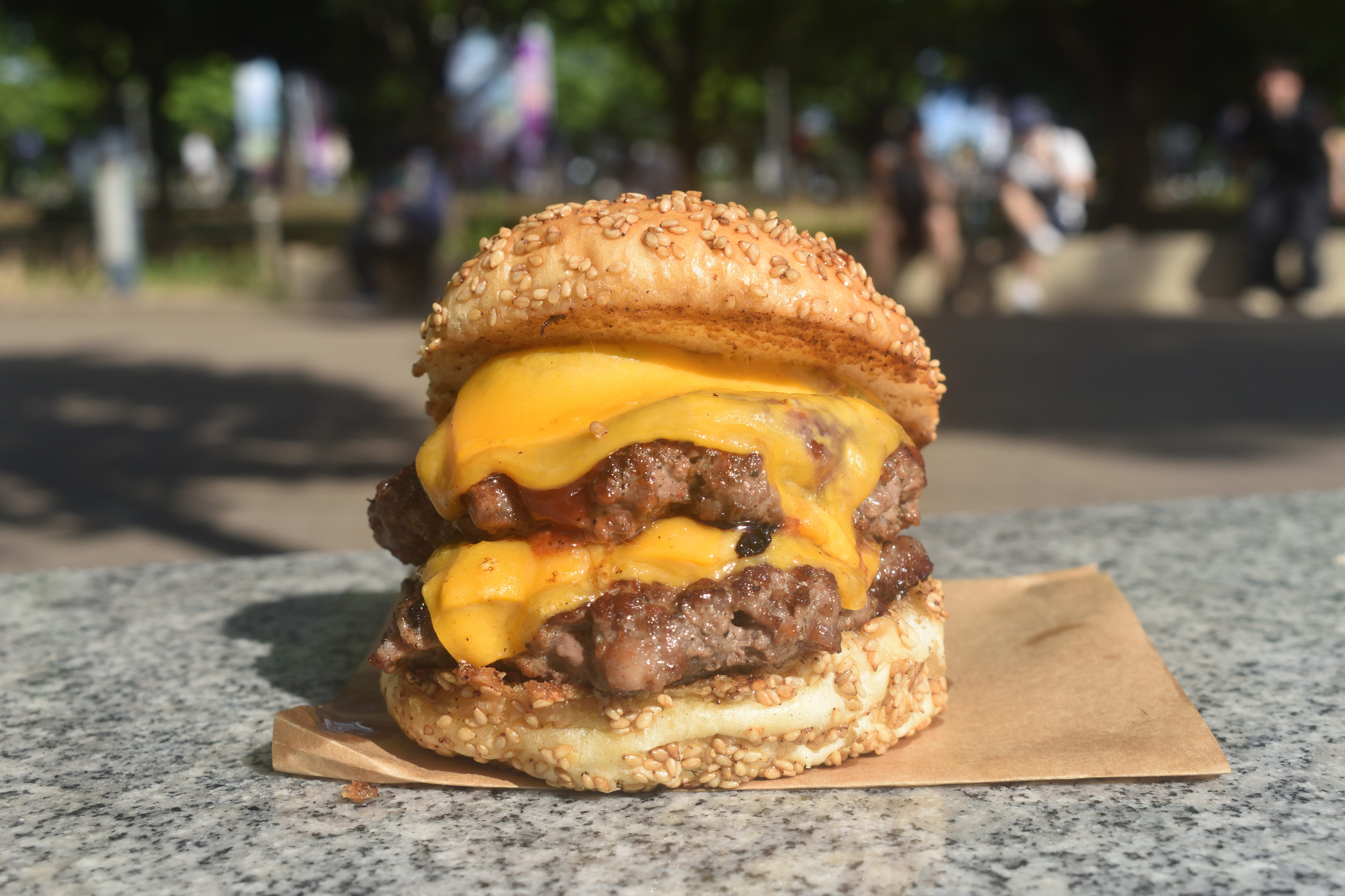 和牛ダブルチーズバーガー